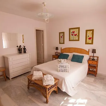 Luminoso Y Fresco En 2ª Línea De Playa * Fuengirola