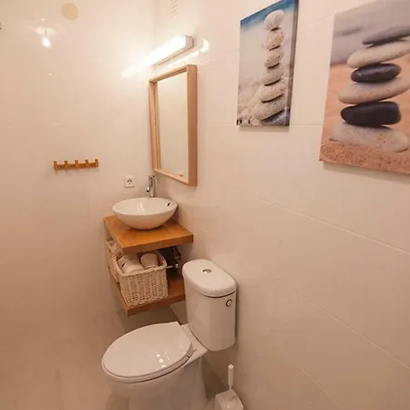 Luminoso Y Fresco En 2ª Linea De Playa * Фуэнхирола