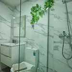 Luminoso Y Fresco En 2ª Linea De Playa 아파트 *