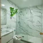 Luminoso Y Fresco En 2ª Linea De Playa 아파트 푸엔히롤라