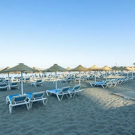 Luminoso Y Fresco En 2ª Linea De Playa 푸엔히롤라